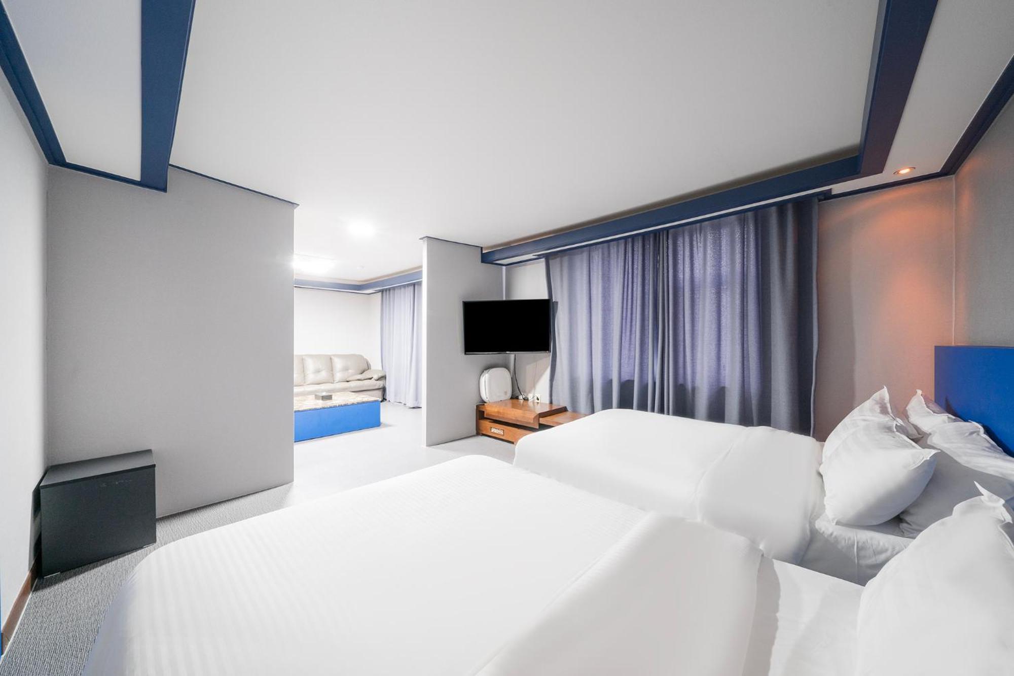 Noblesse Hotel Čedžu Exteriér fotografie
