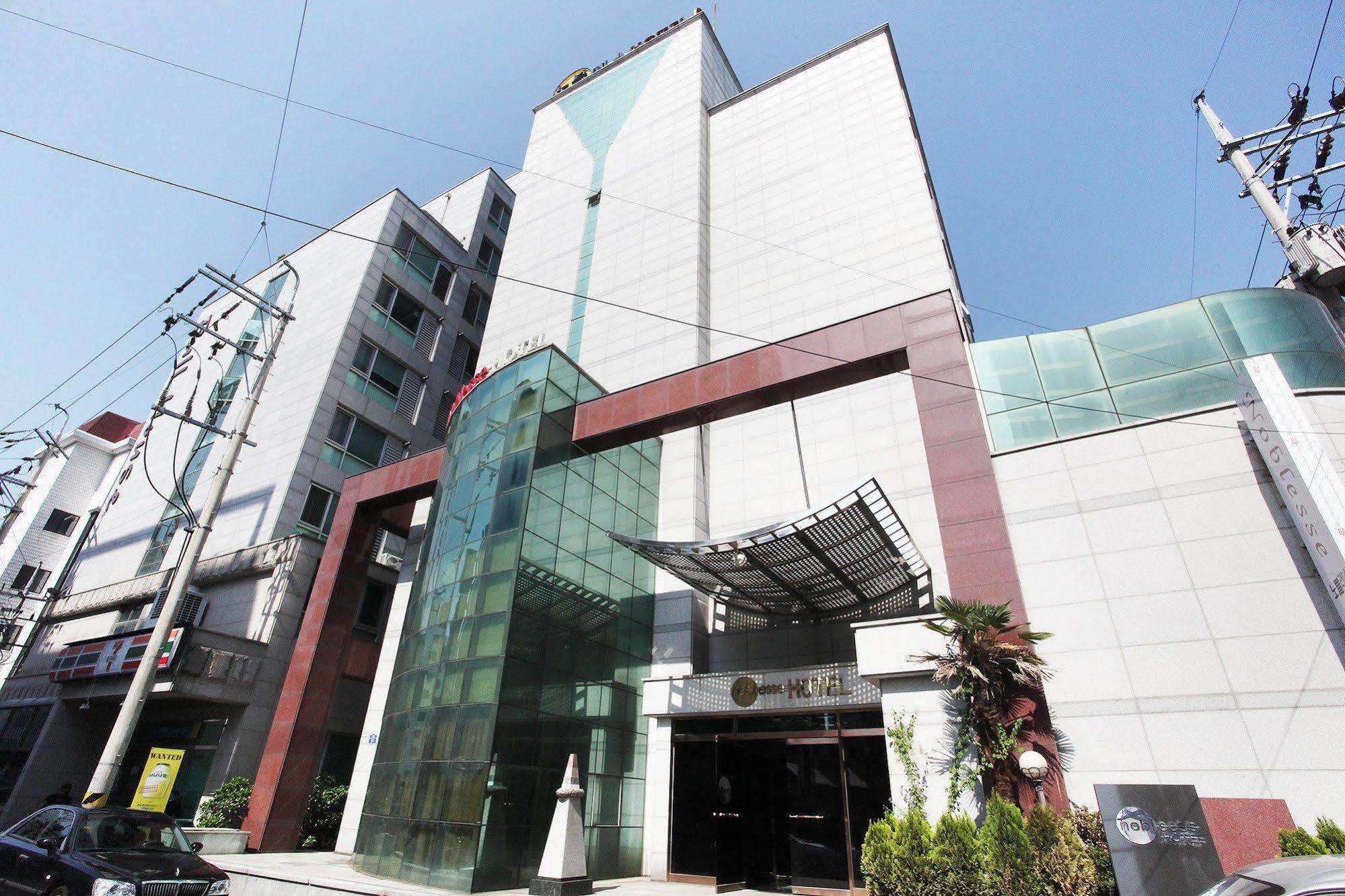 Noblesse Hotel Čedžu Exteriér fotografie
