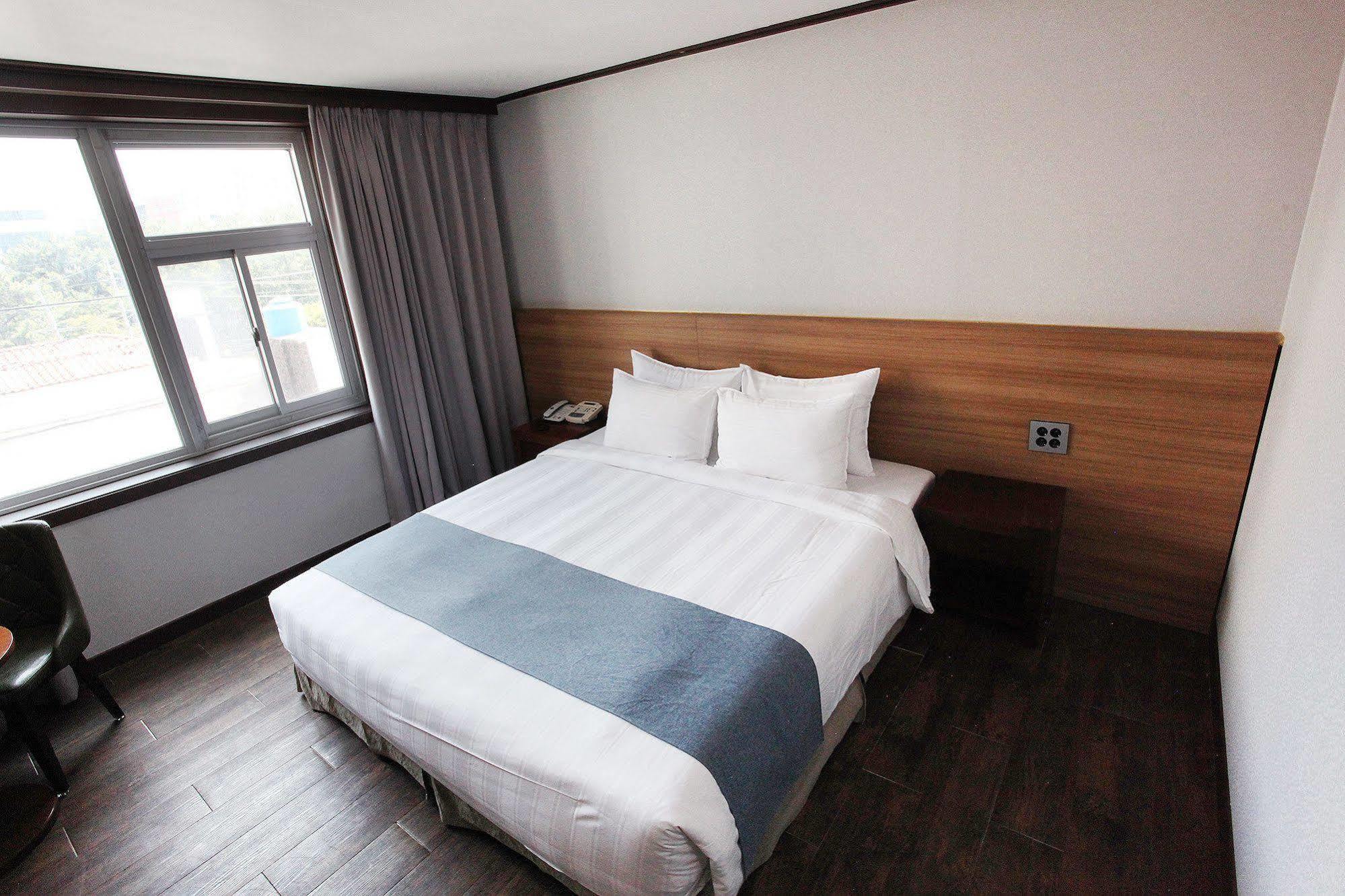 Noblesse Hotel Čedžu Exteriér fotografie